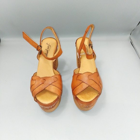 BNWOT Free People Orion Heels Size UK 4 EU 37 Brown Leather Platform Clogs £180 - Picture 3 of 10